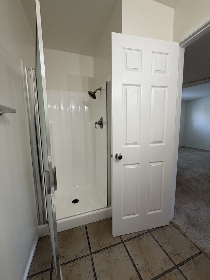 9131 Burnet Ave #2 - Photo 7 of 18