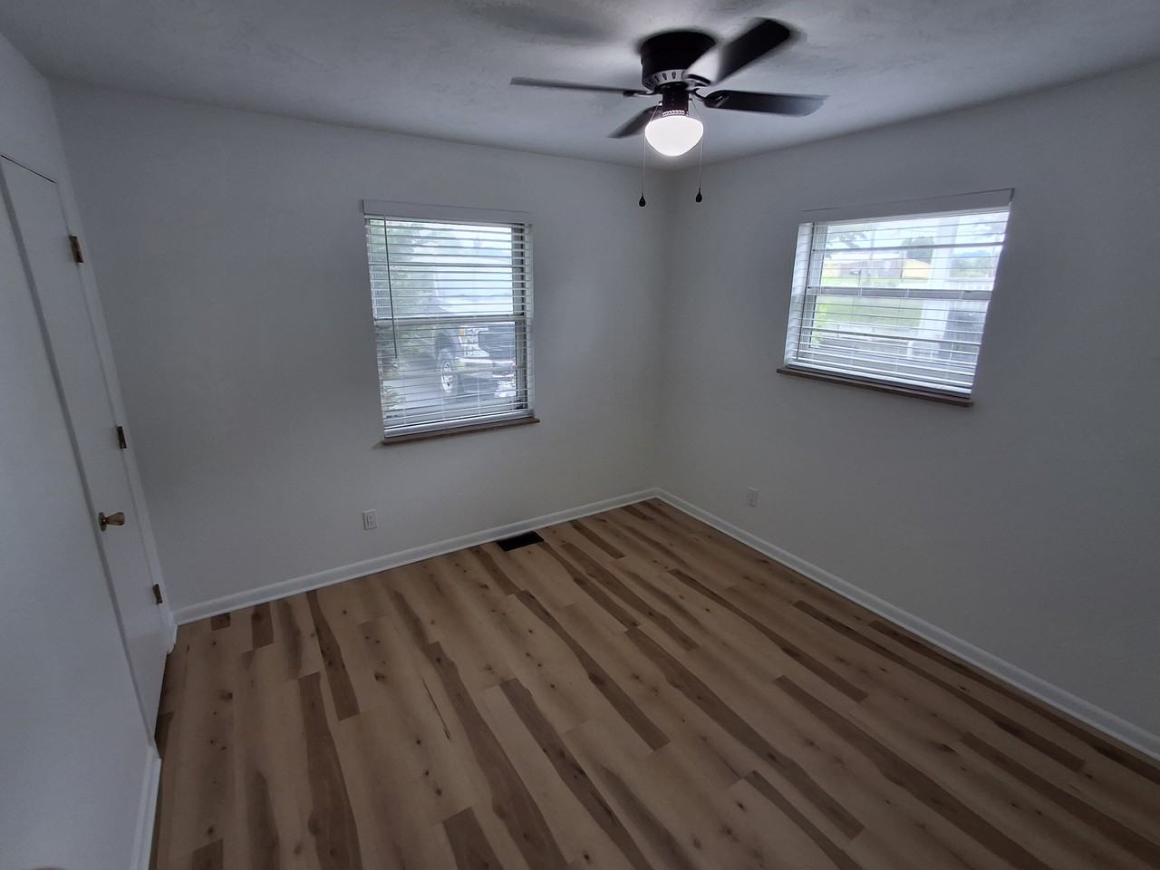 838840 Jarnigan Ave #840 - Photo 5 of 9