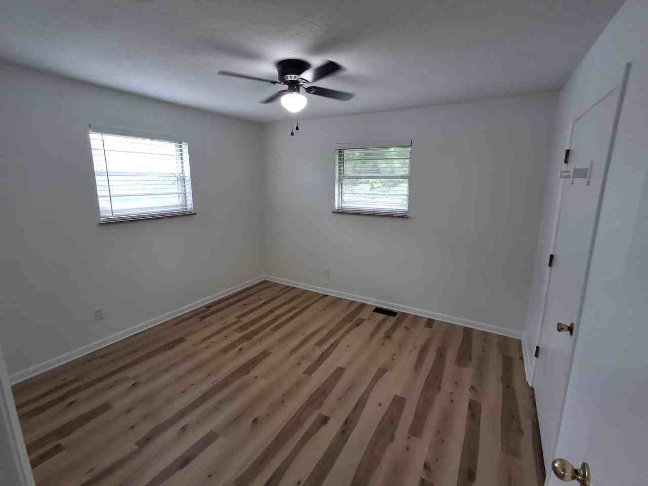 838840 Jarnigan Ave #840 - Photo 7 of 9