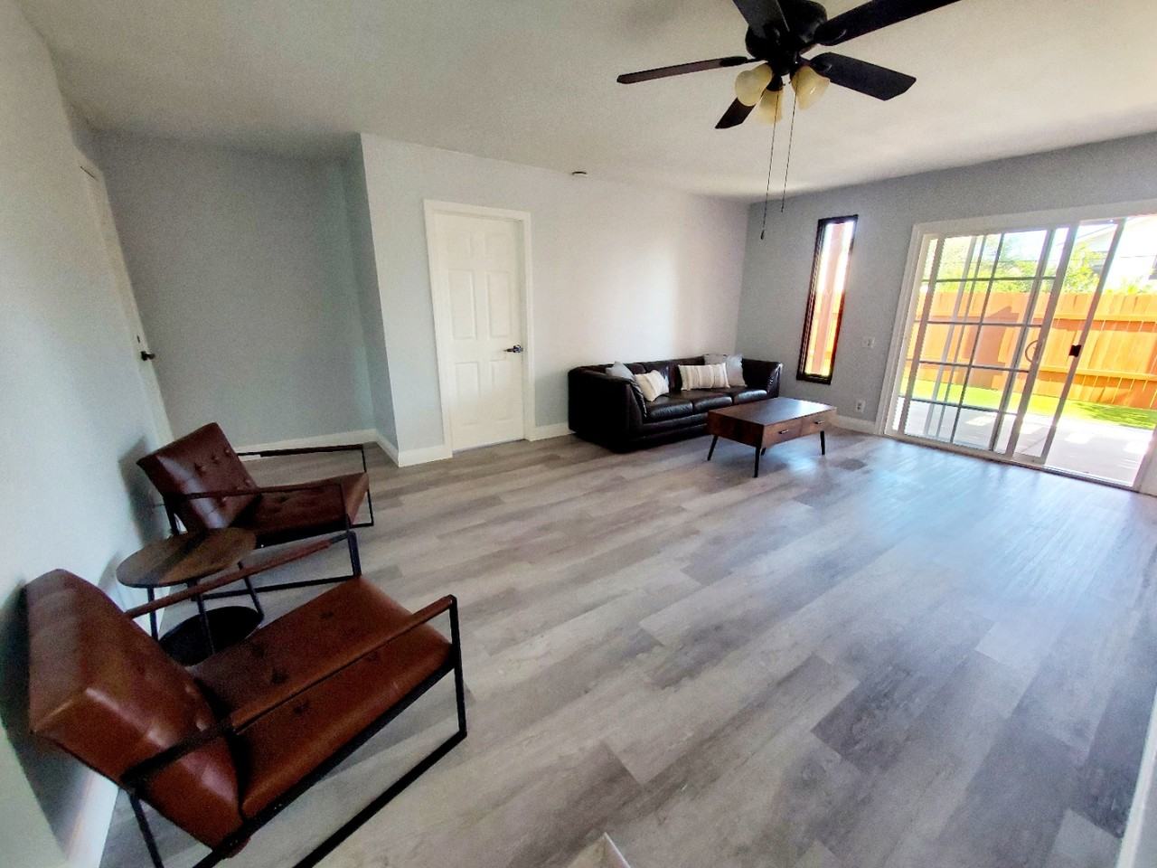 5521 Blueridge St #4 - Photo 5 of 14