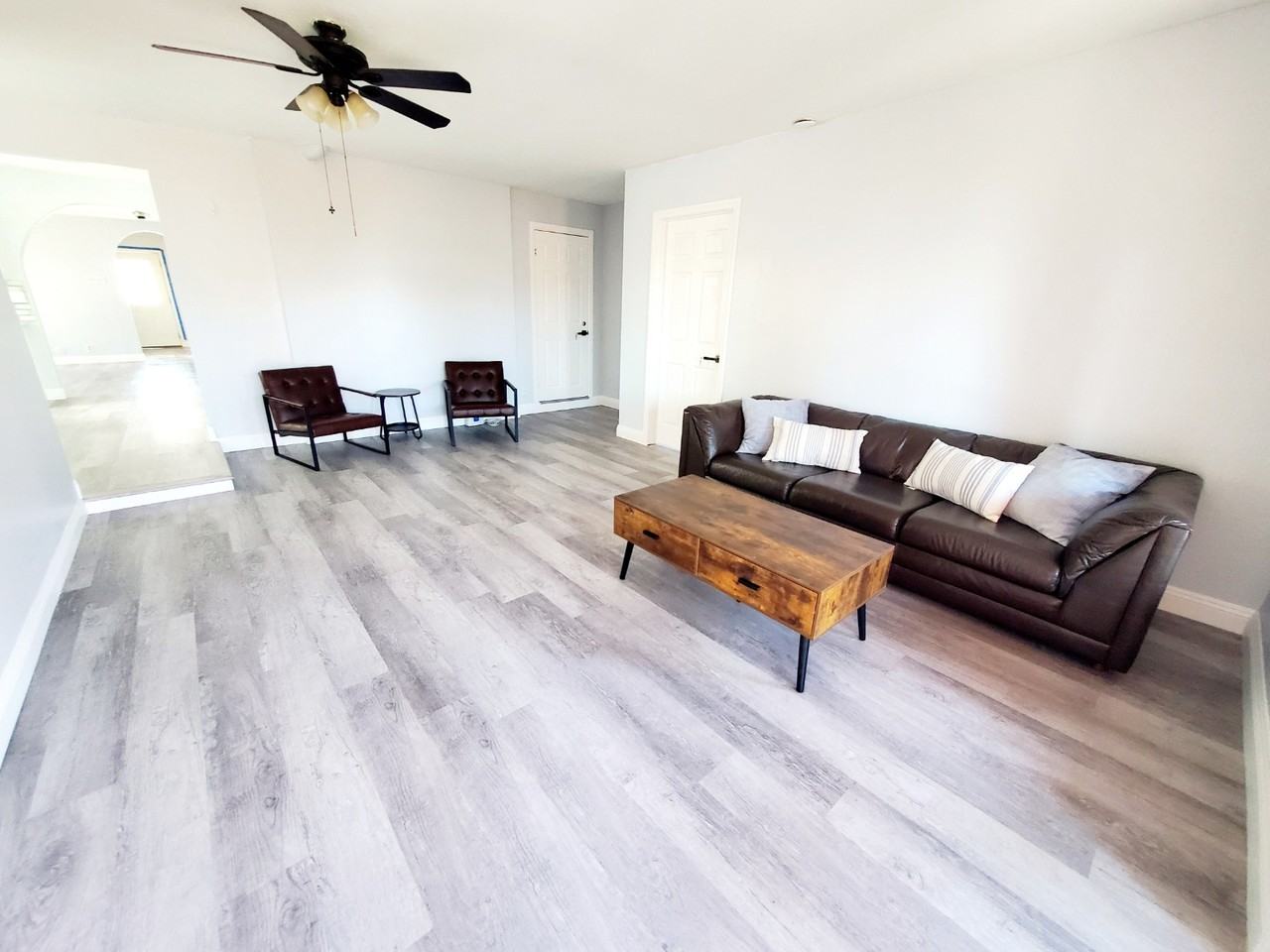 5521 Blueridge St #4 - Photo 7 of 14