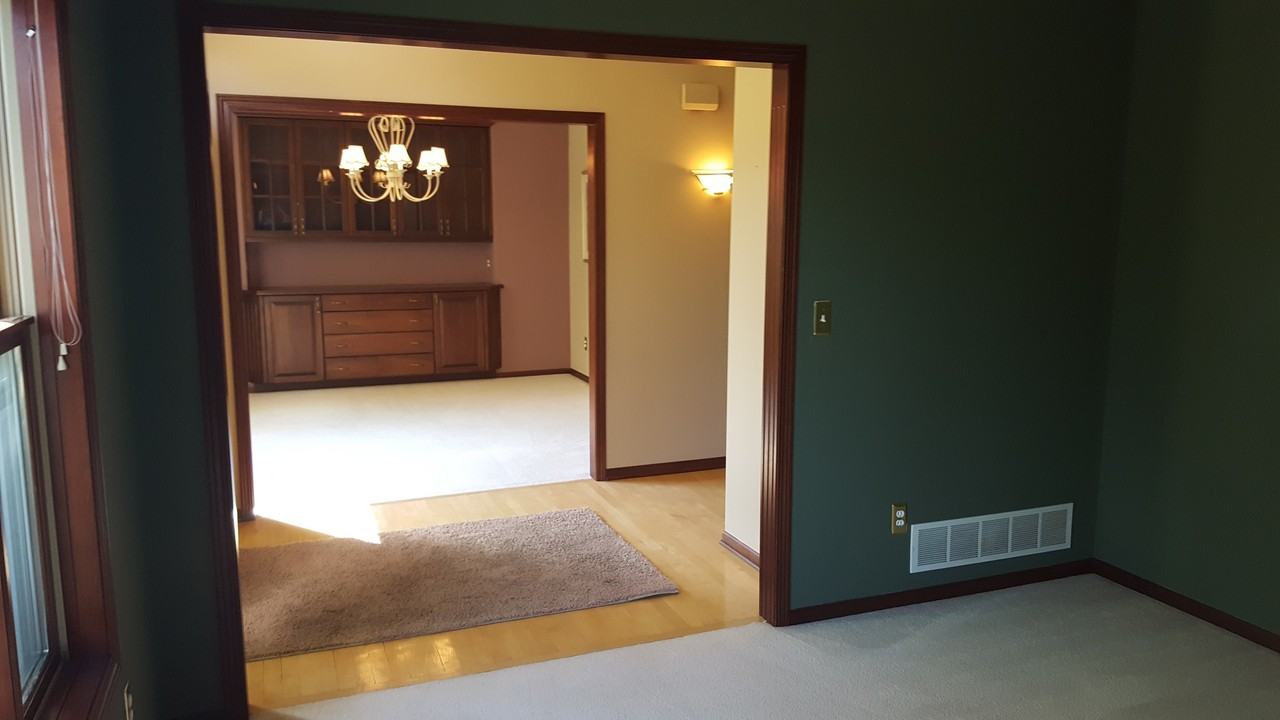2007 Glendale Hills Dr Ne #NA - Photo 2 of 31