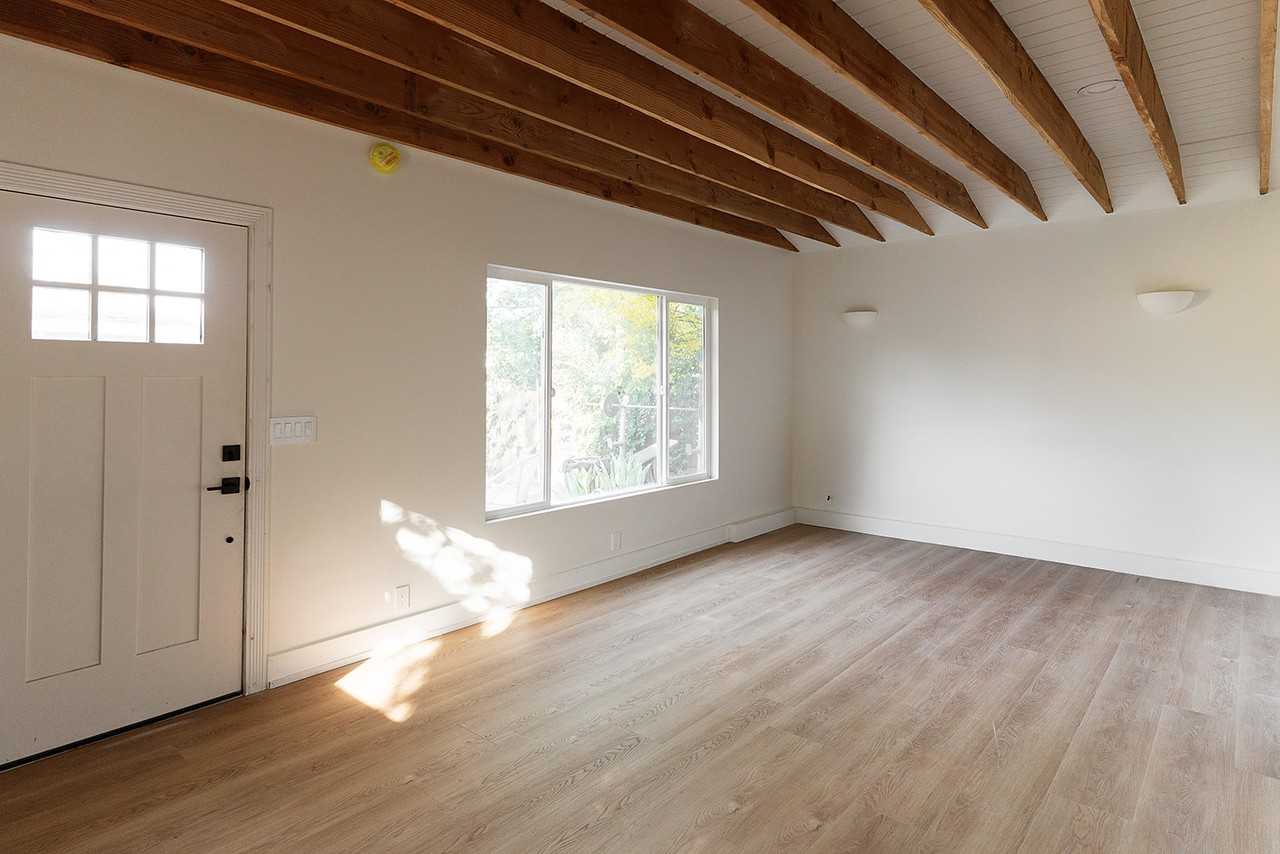 2841 Los Feliz Dr #B - Photo 2 of 13