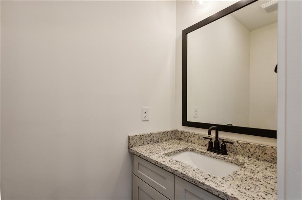 104 Mission Way Se #104 - Photo 2 of 41
