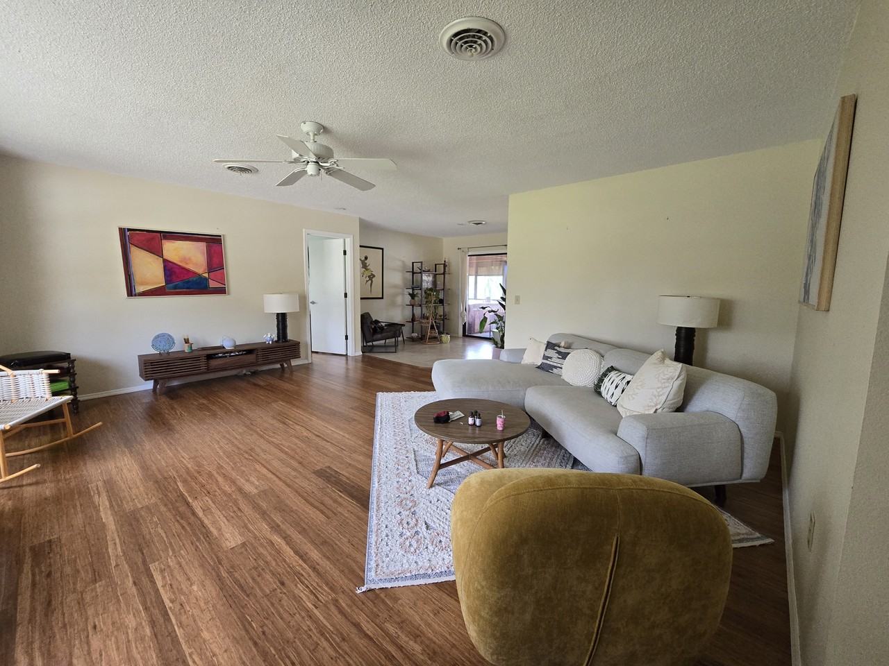 190 N Oxford Dr #NA - Photo 7 of 34