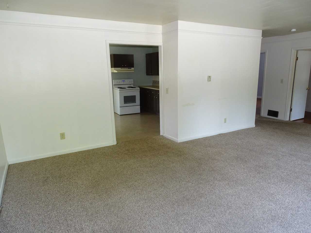 805 College Ave #1 - Photo 4 of 15