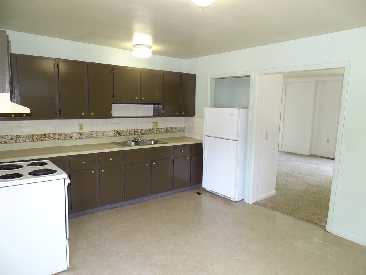 805 College Ave #1 - Photo 6 of 15