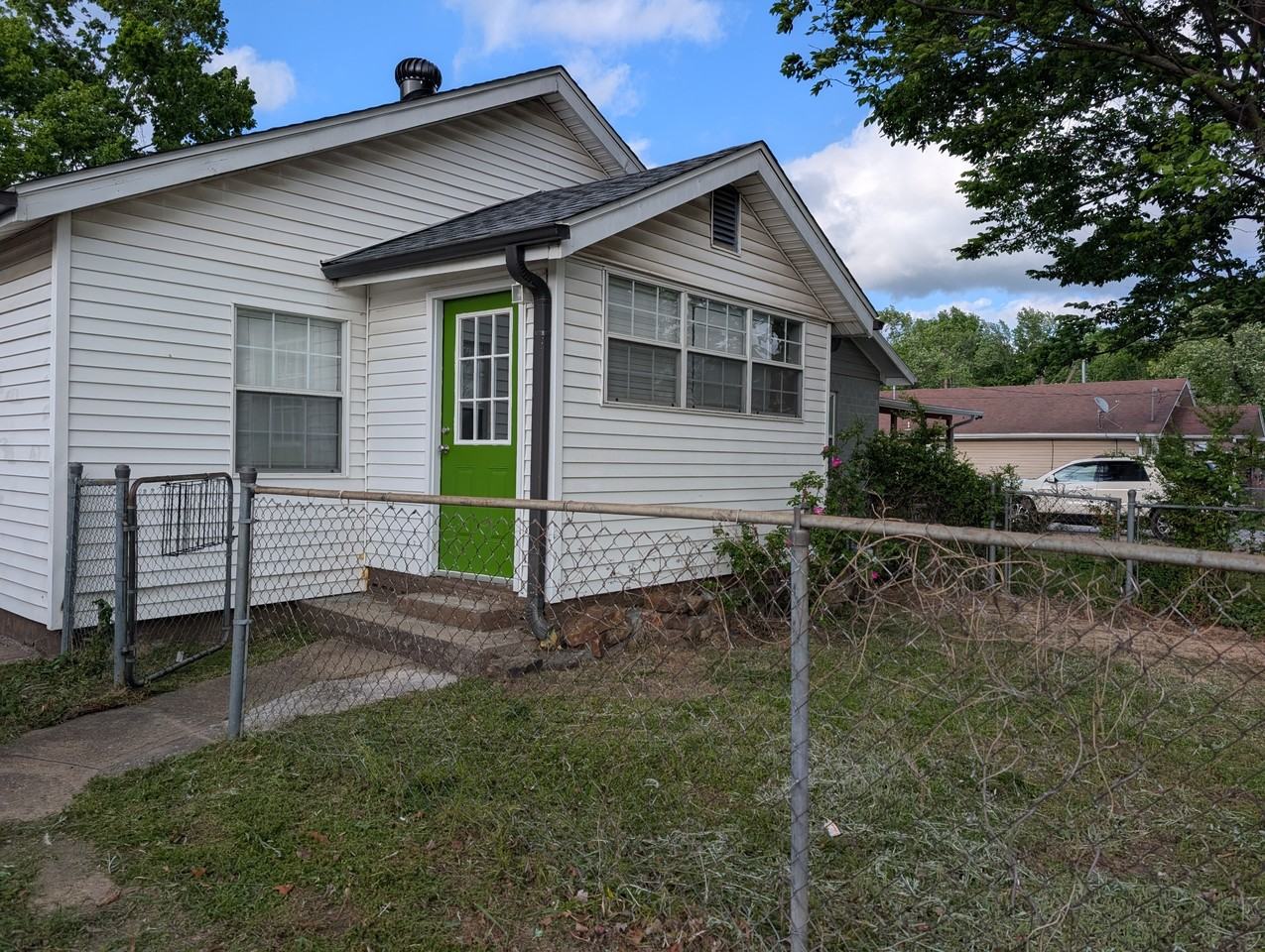 1318 W Huntsville Ave #NA - Photo 3 of 20
