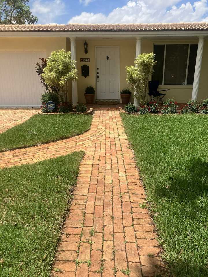 6325 Miami Lakeway S #NA - Photo 3 of 19