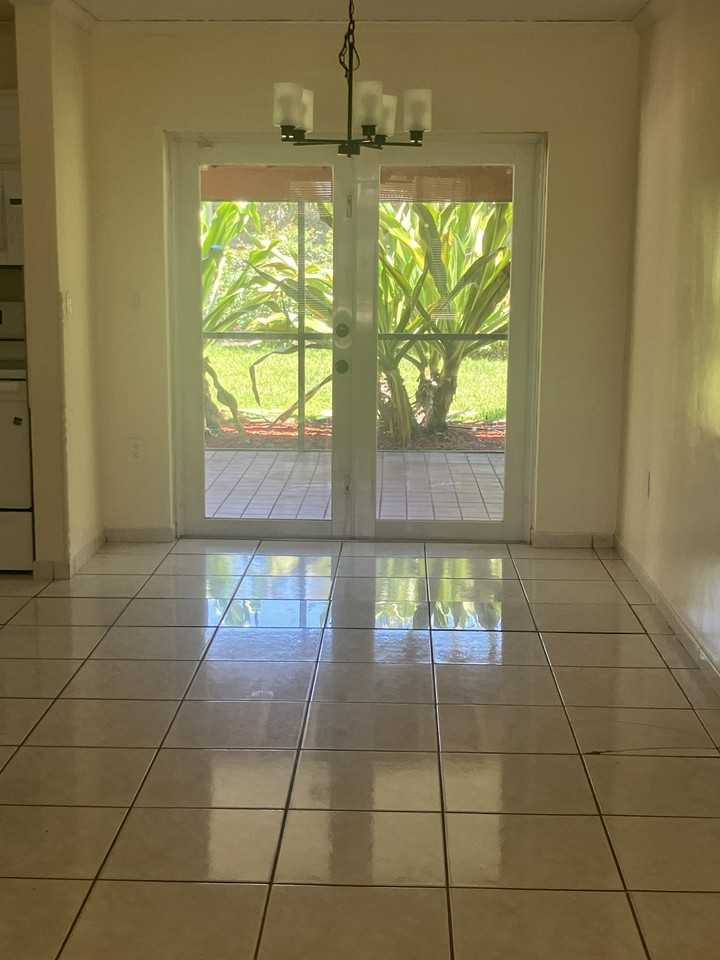 6325 Miami Lakeway S #NA - Photo 5 of 19