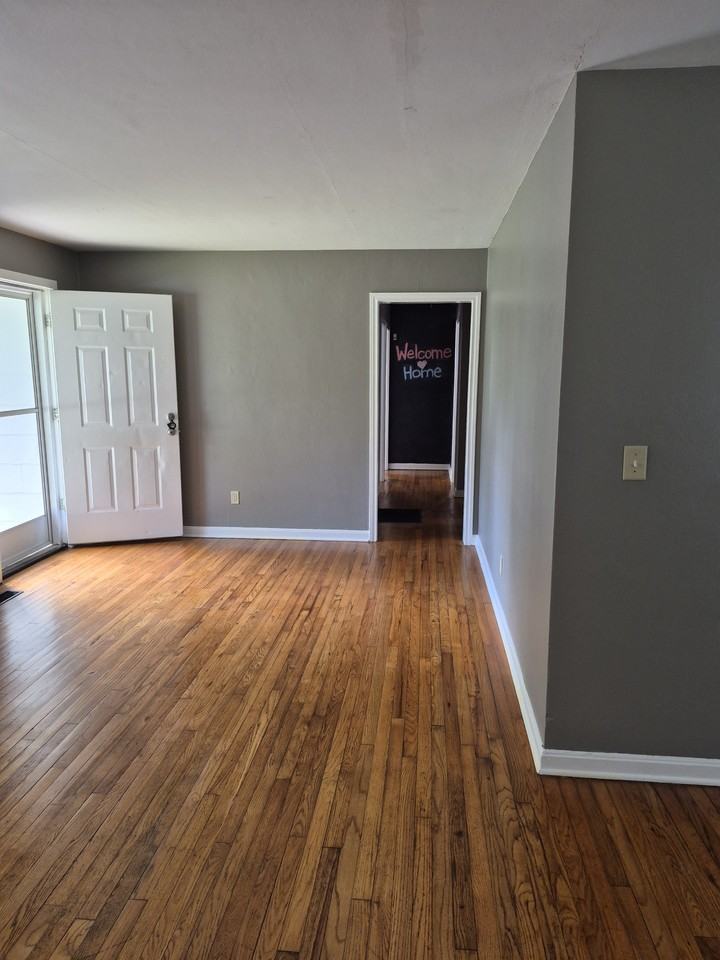 404 Murat St #NA - Photo 3 of 18