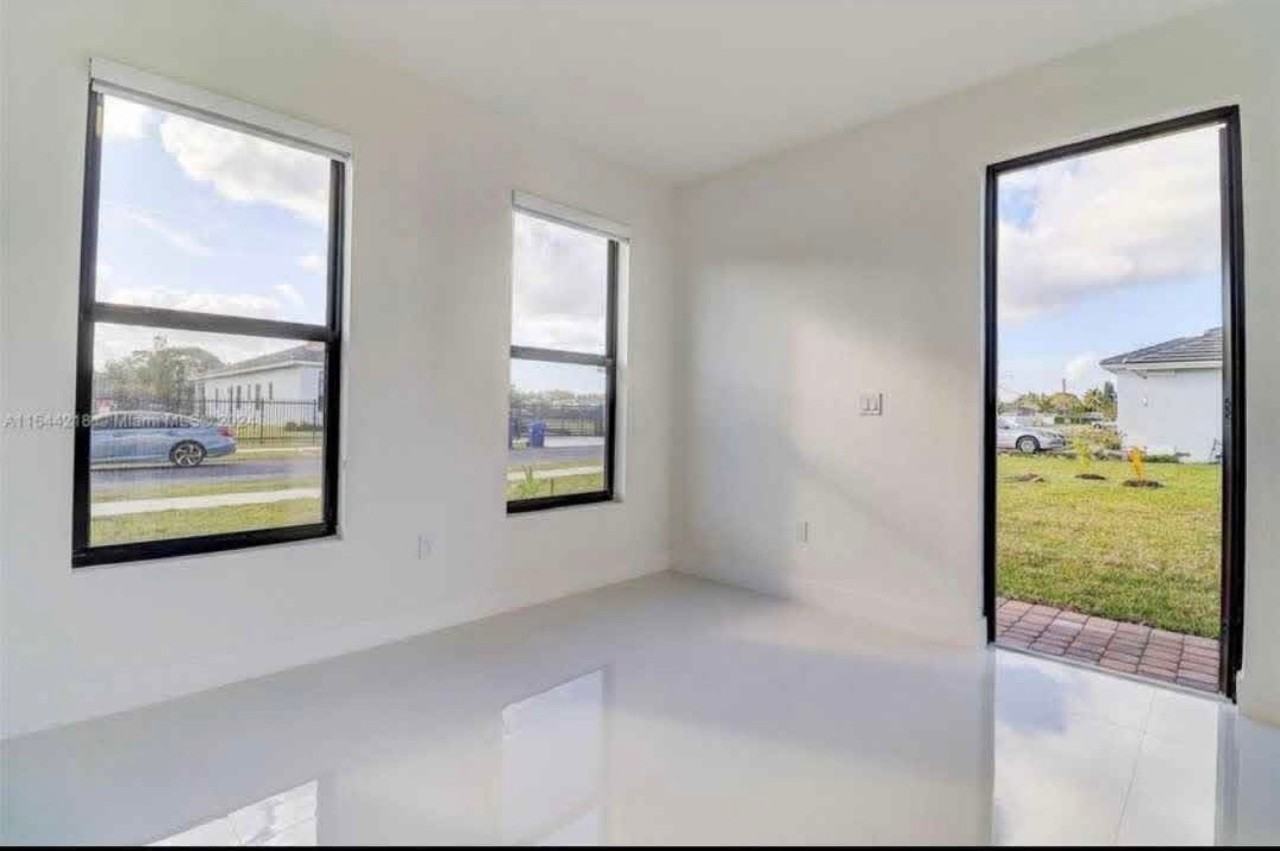 30870 Sw 192nd Ave #NA - Photo 5 of 7
