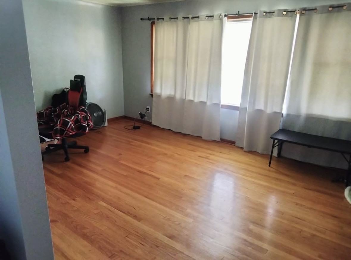 6102 Orchard Ave - Photo 5 of 6