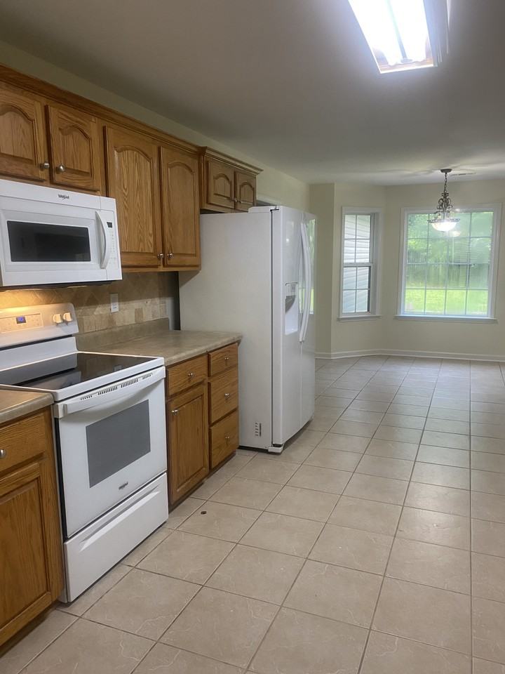233 Grove Ln #NA - Photo 3 of 12
