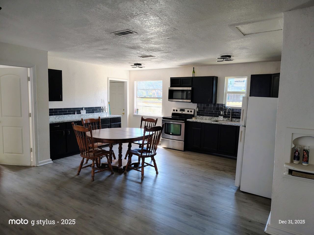 304 E Freeman St #NA - Photo 3 of 11