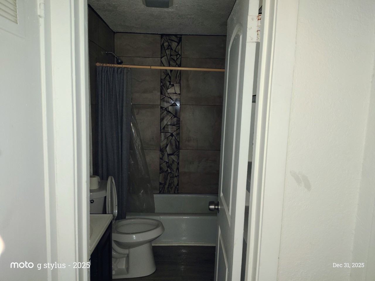 304 E Freeman St #NA - Photo 7 of 11