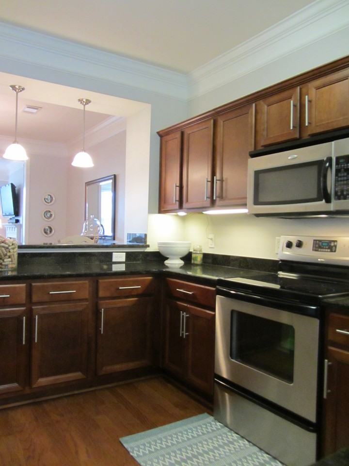 2318 Knowles Ave #NA - Photo 4 of 10