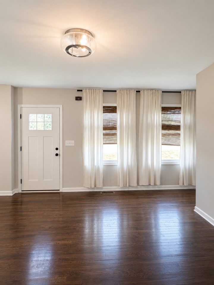 518 E Trinity Ln #NA - Photo 5 of 13