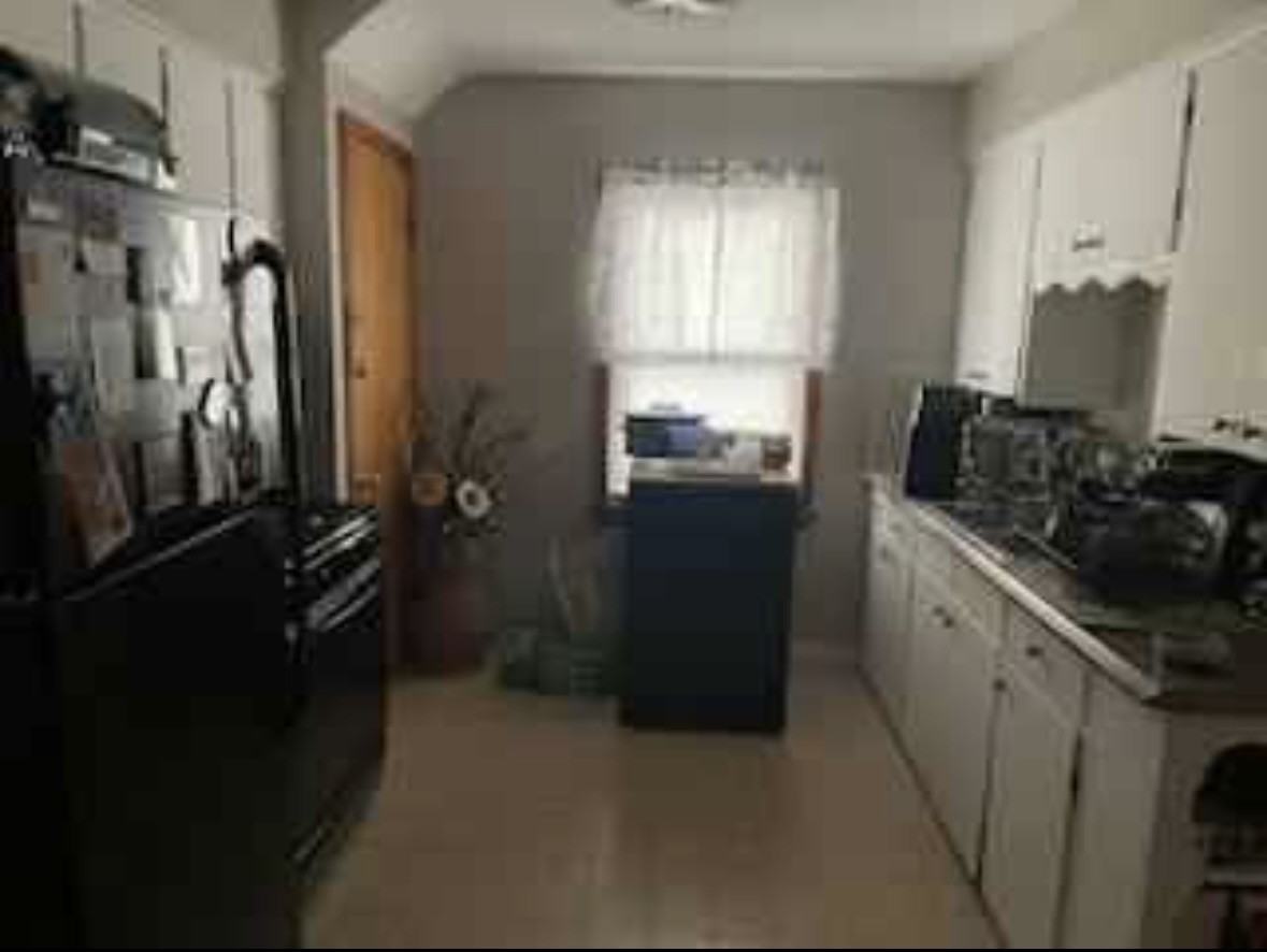 6102 Orchard Ave - Photo 3 of 8