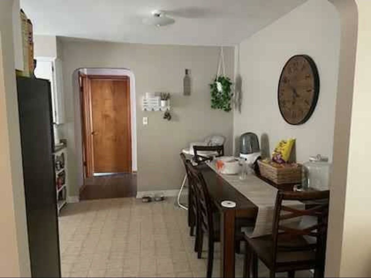 6102 Orchard Ave - Photo 4 of 8