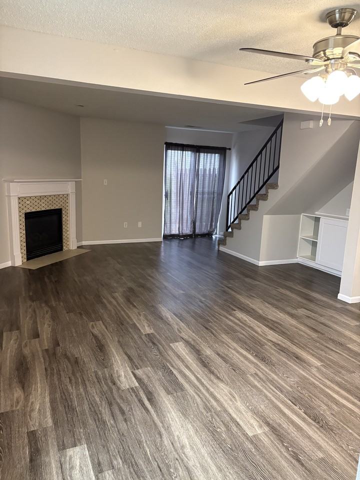 1282 Nw Phelps Ct #1282 - Photo 2 of 12