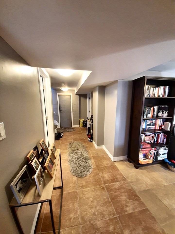 121 Ridge St - Photo 2 of 13