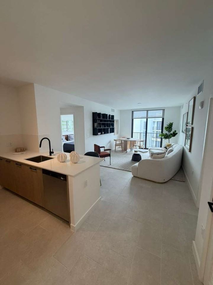 3010 Nw 17th St #47 - Photo 5 of 10