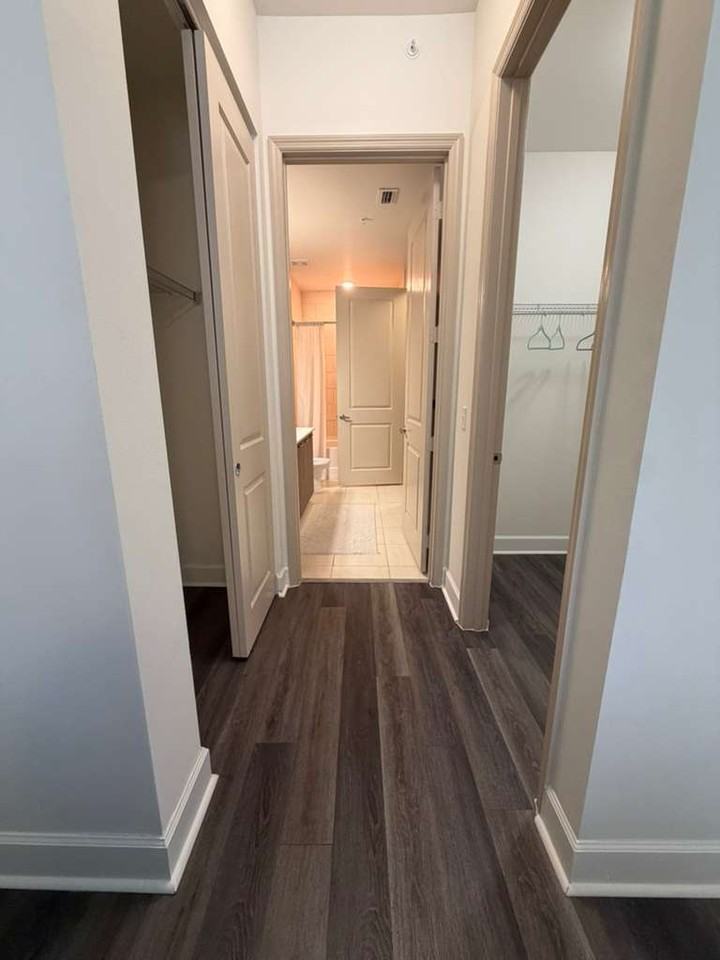 8902 blvd doral #402 - Photo 7 of 8