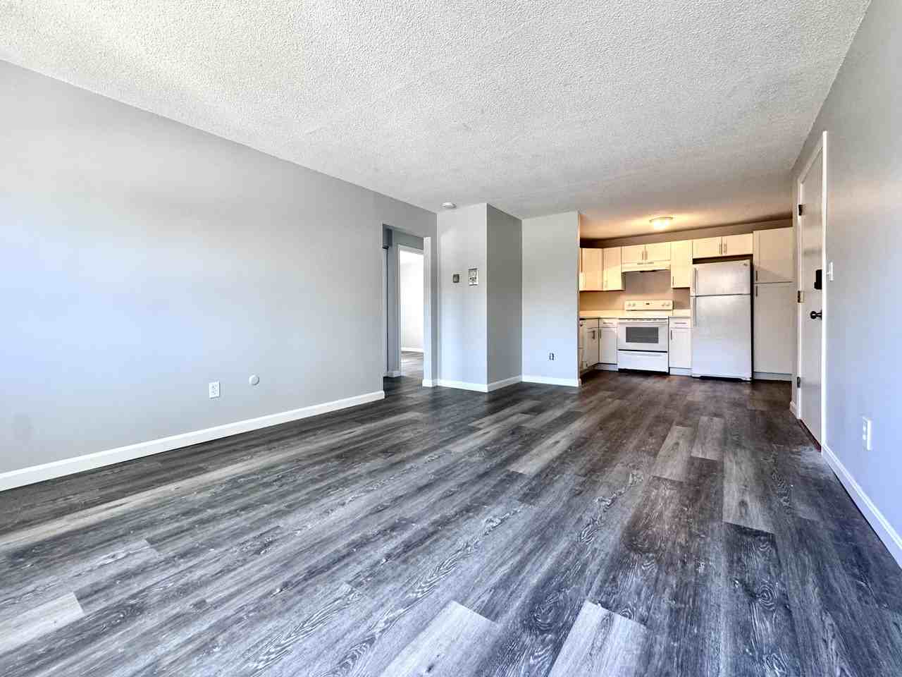 128 North St #10 - Photo 4 of 12