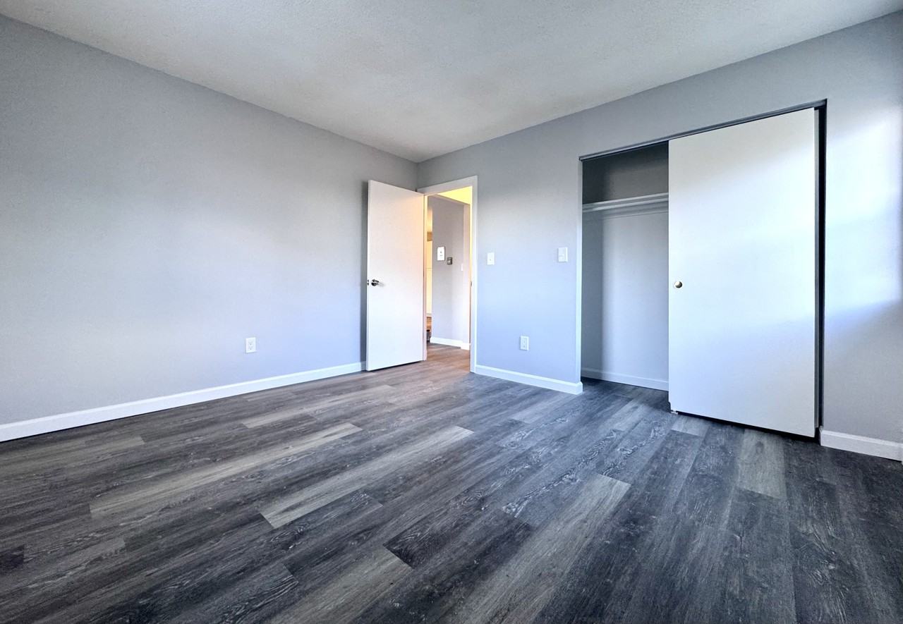 128 North St #10 - Photo 7 of 12