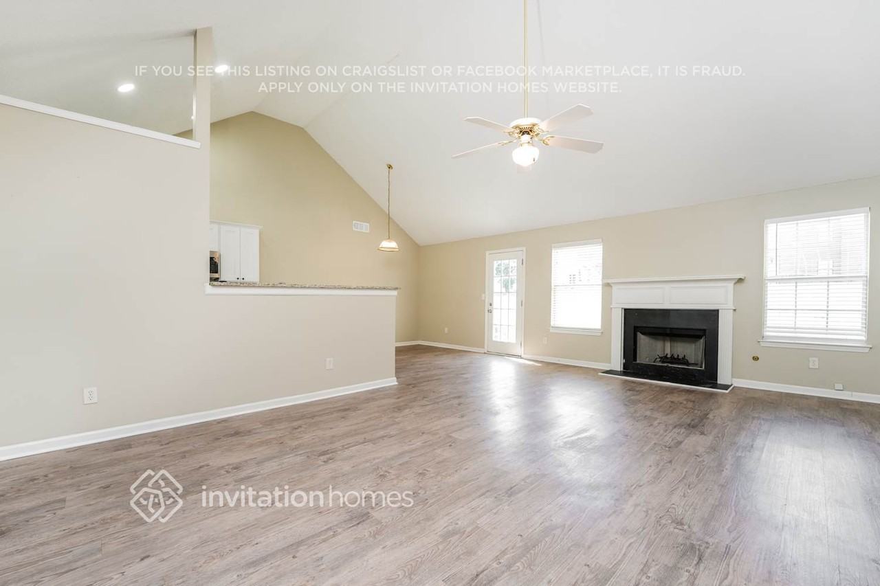 4623 Galleon Xing - Photo 3 of 17