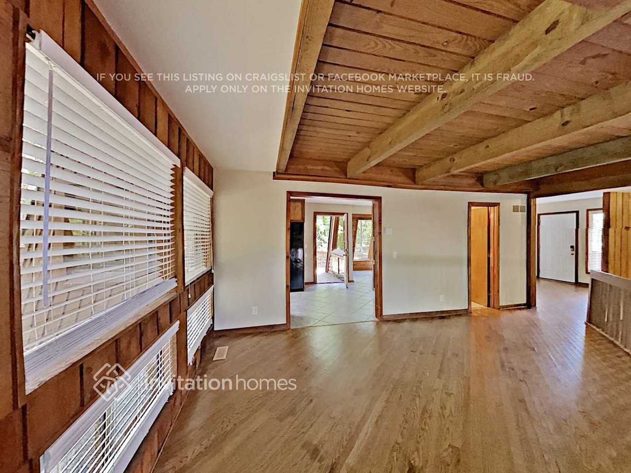 2955 Pond View Ct - Photo 6 of 19