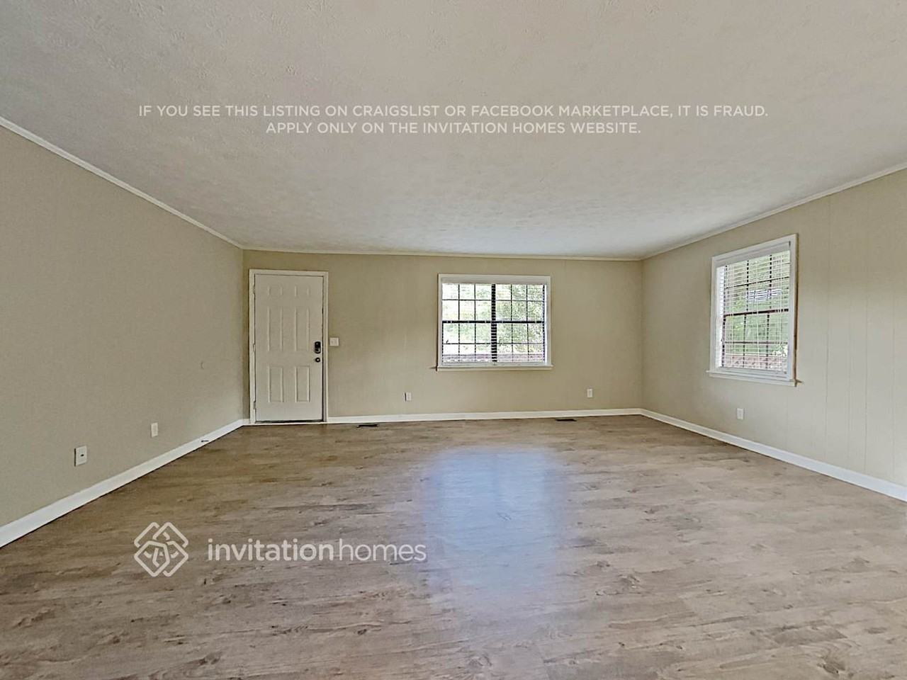 216 S Sequoya Dr - Photo 4 of 20