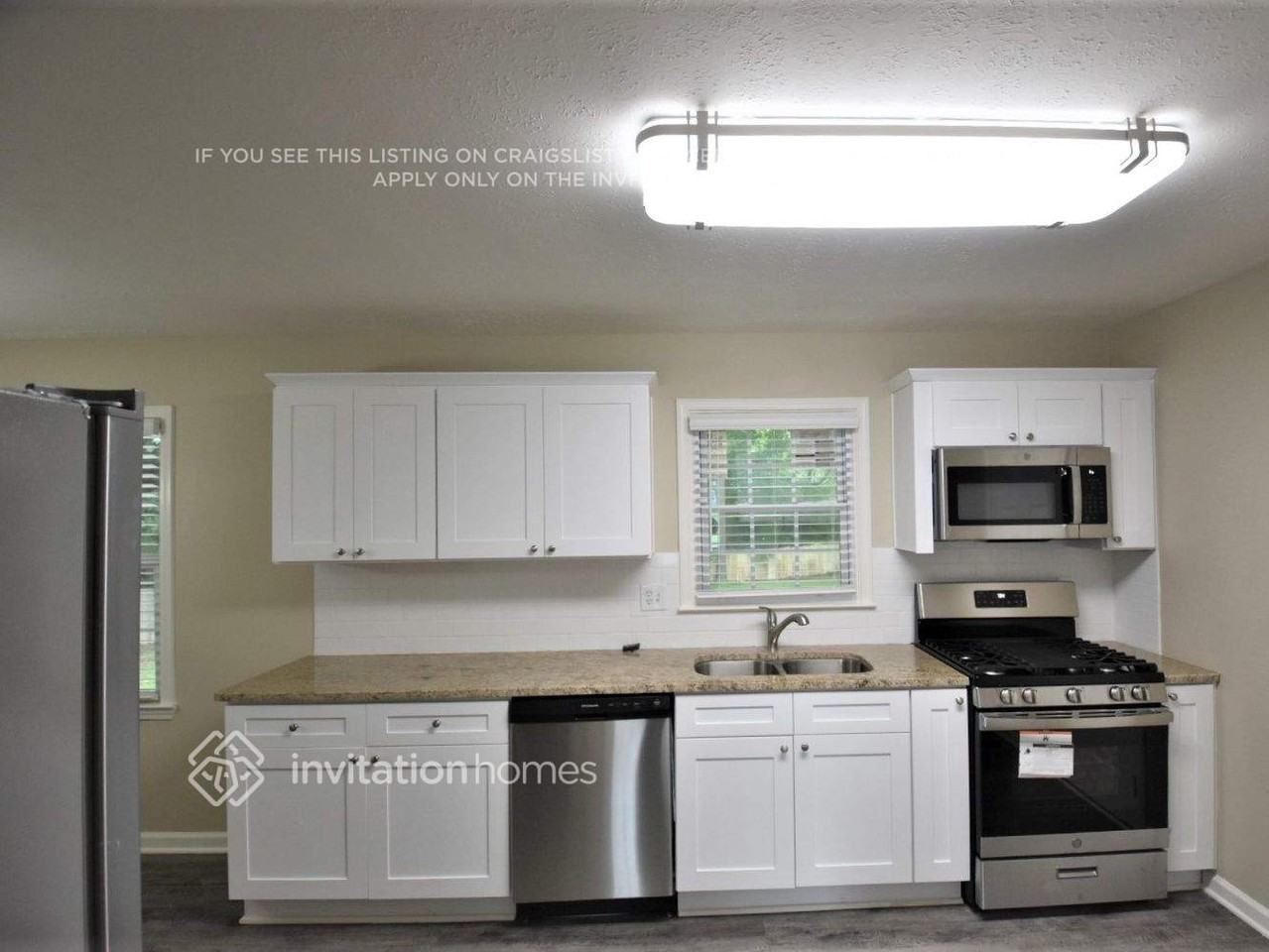 1634 E Lake Dr - Photo 4 of 10