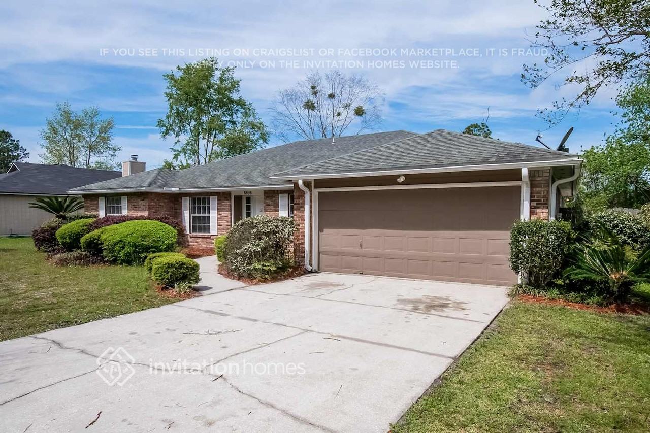 6896 Plum Lake Dr E - Photo 2 of 16