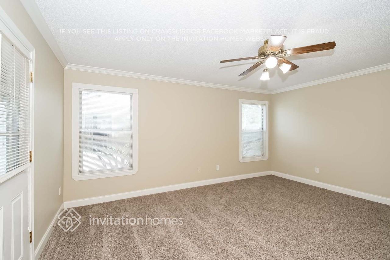 6896 Plum Lake Dr E - Photo 4 of 16
