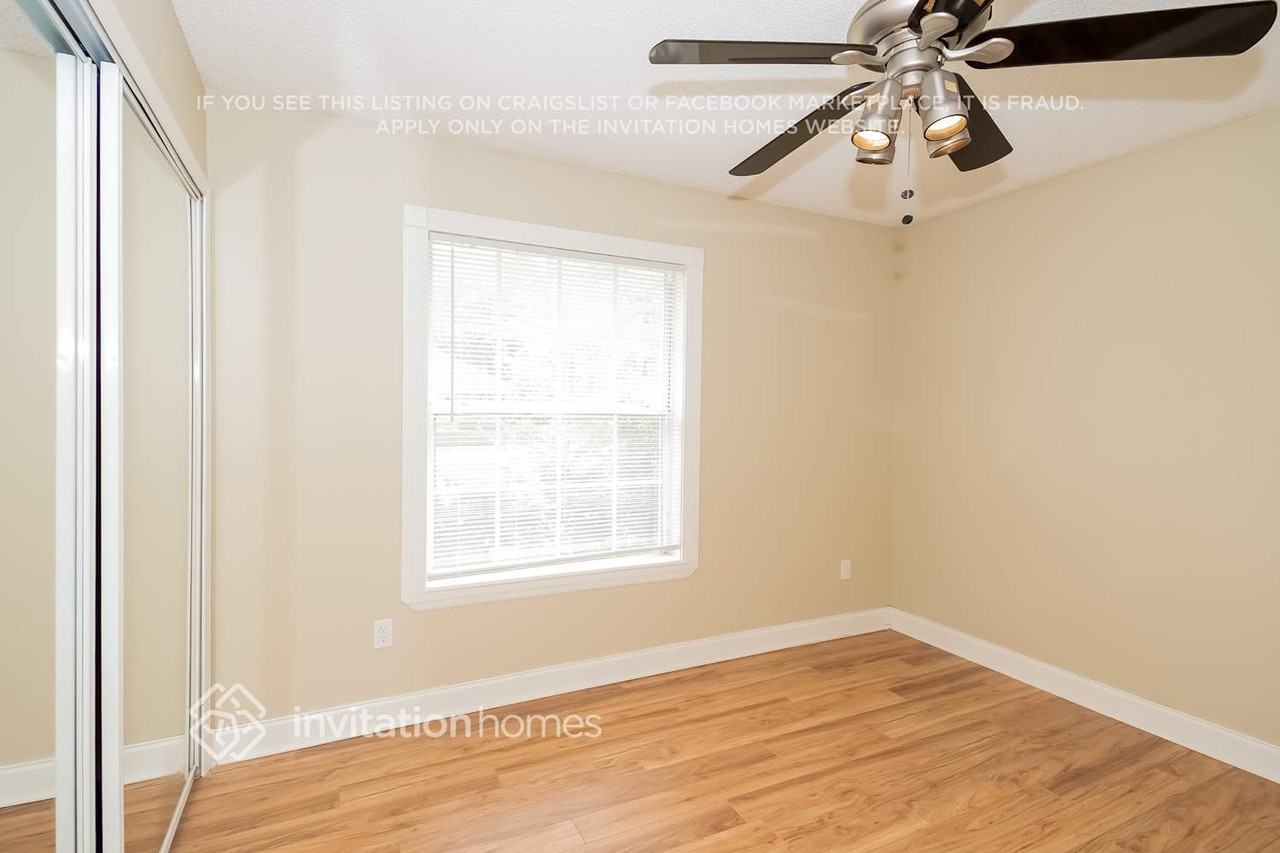 6896 Plum Lake Dr E - Photo 7 of 16