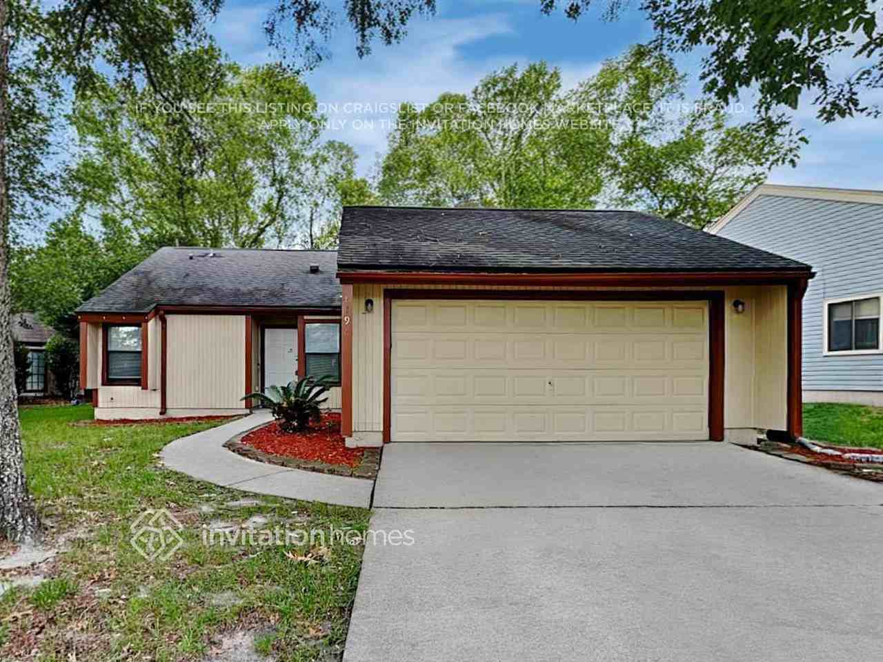 8096 Kilwinning Ln