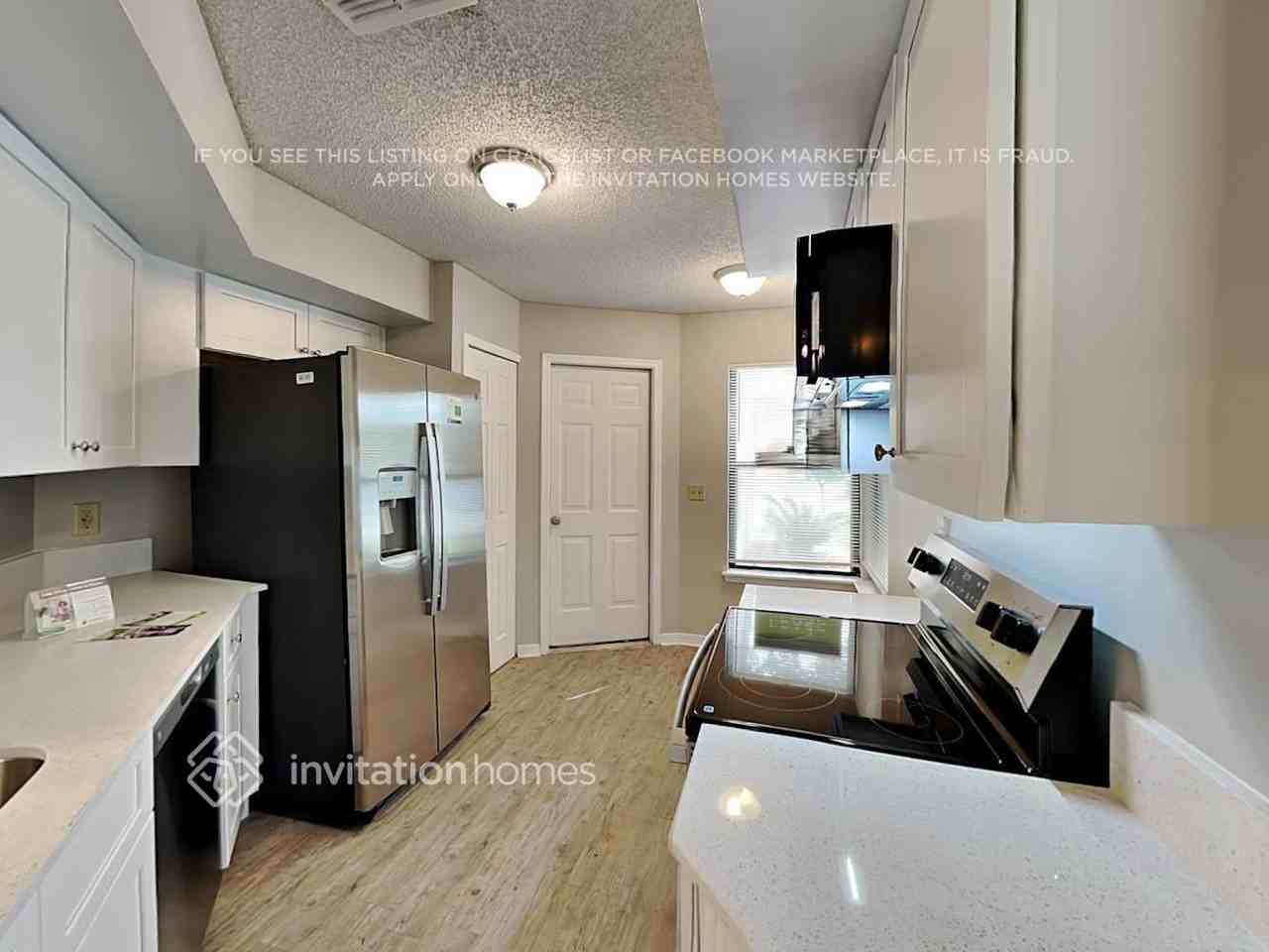 8096 Kilwinning Ln - Photo 7 of 18