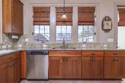 5028 Endell St #NA - Photo 4 of 28