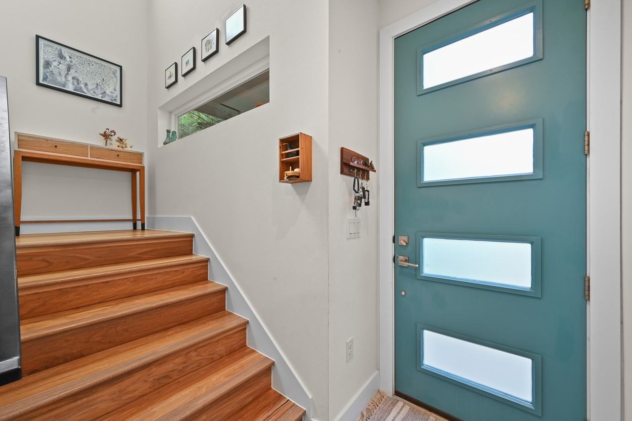 1307 Delano St Unit 1 #NA - Photo 7 of 17