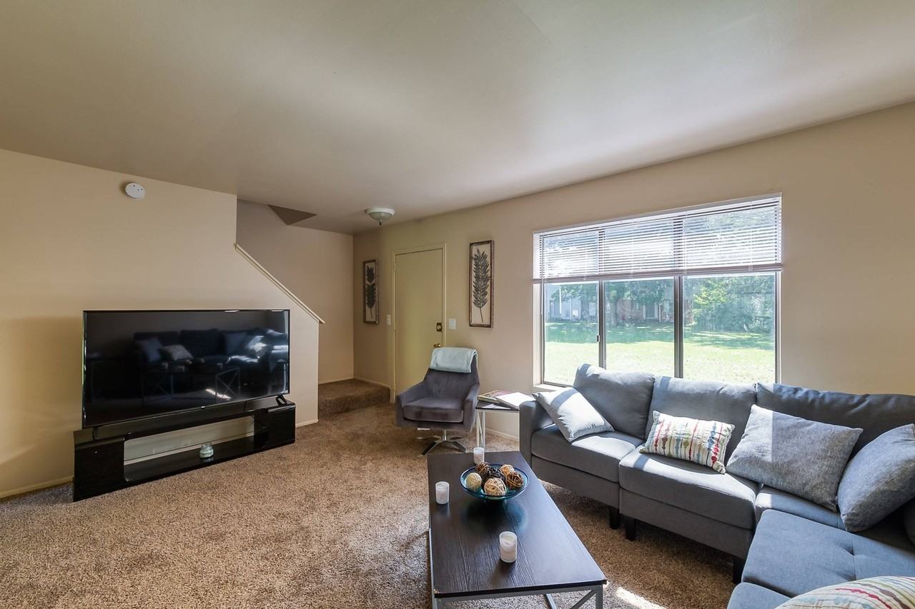 Sycamore Townhomes - Photo 3 of 16