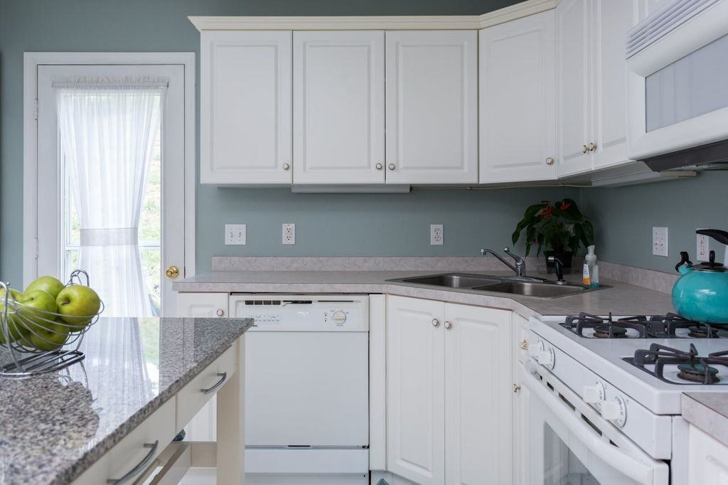 1200 King Edwards Way #NA - Photo 5 of 19