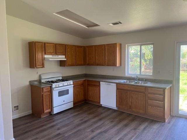 4008 W Harold Ct #NA - Photo 2 of 3