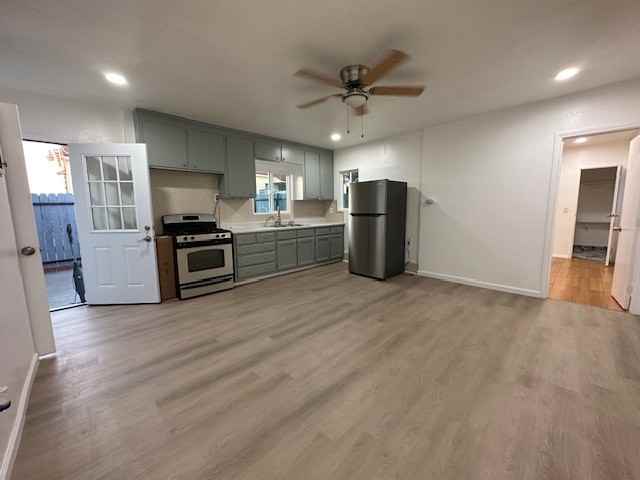 917 E 6th St #NA - Photo 6 of 13