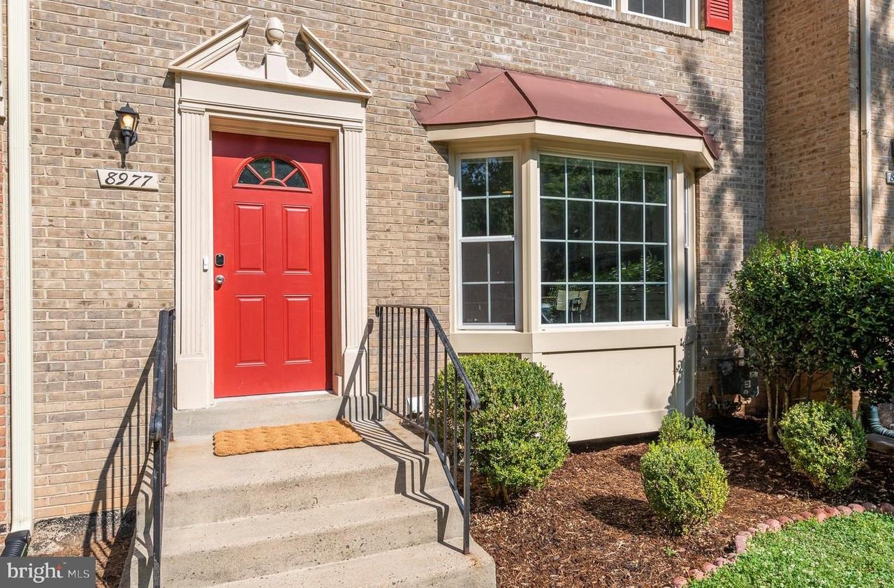 8977 Omega Ct - Photo 2 of 29