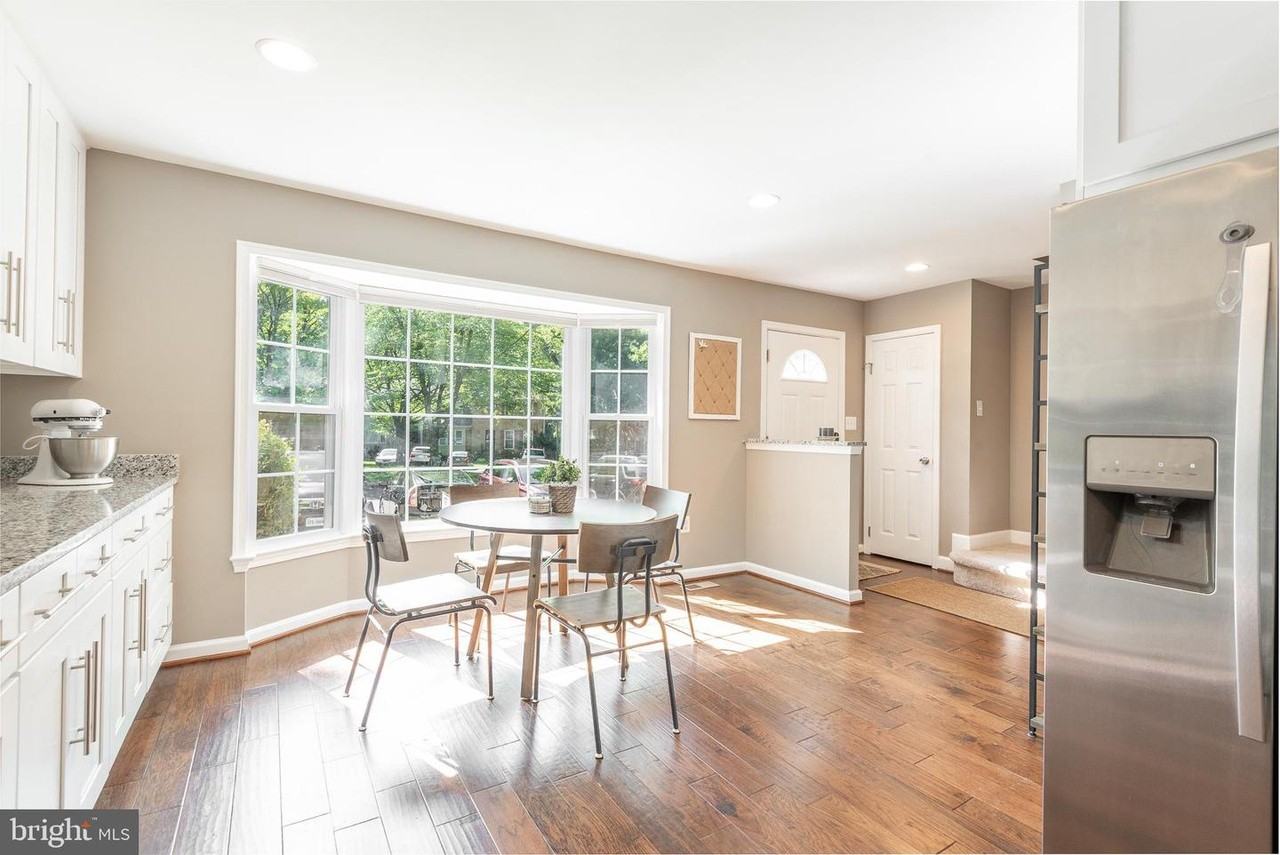 8977 Omega Ct - Photo 7 of 29