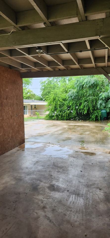 3216 Urban Crest Dr #NA - Photo 6 of 32