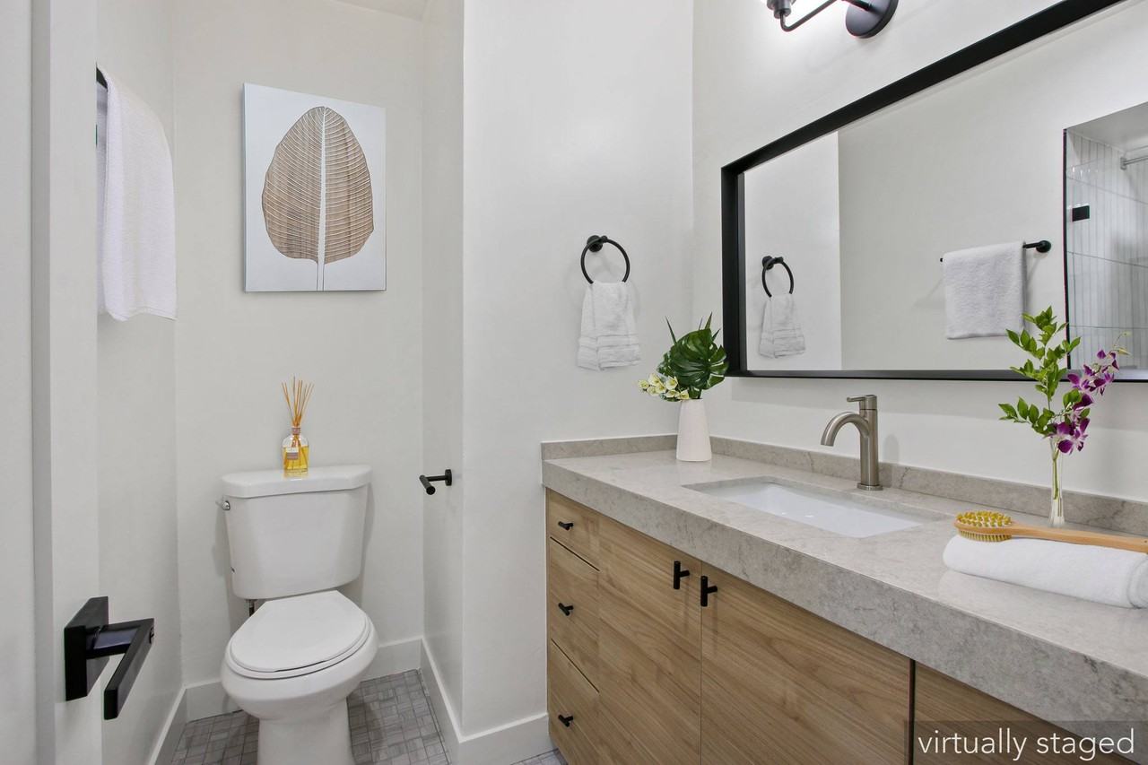 1264 N Sweetzer - Photo 7 of 14