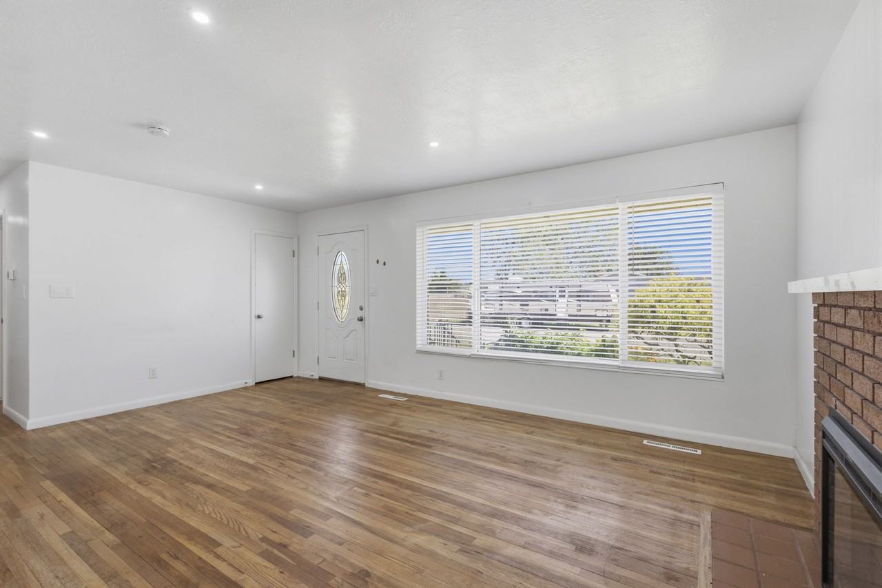 2285 Ws - Photo 2 of 32